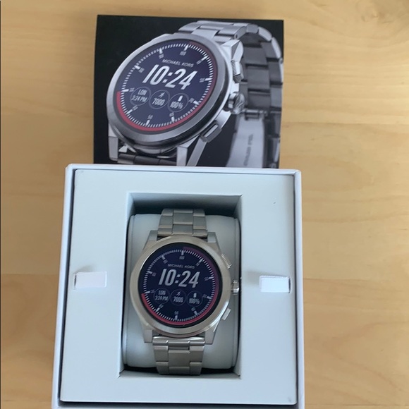 Michael Kors Smart Watch Classic Silver main image 8